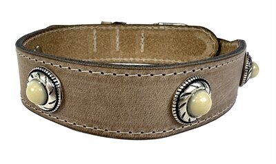 Sazzz halsband hond boho treasure stone vintage leer beige